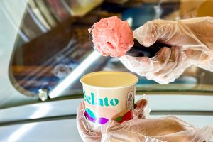 Bergabung dengan Kemitraan Gelato: Meningkatkan Layanan F&B dengan Pilihan Dessert Terbaik